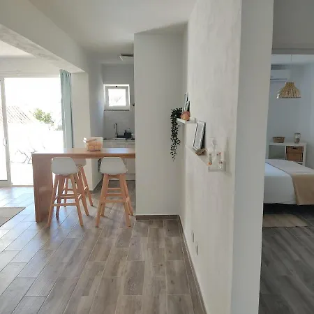 Alma'zul Apartment